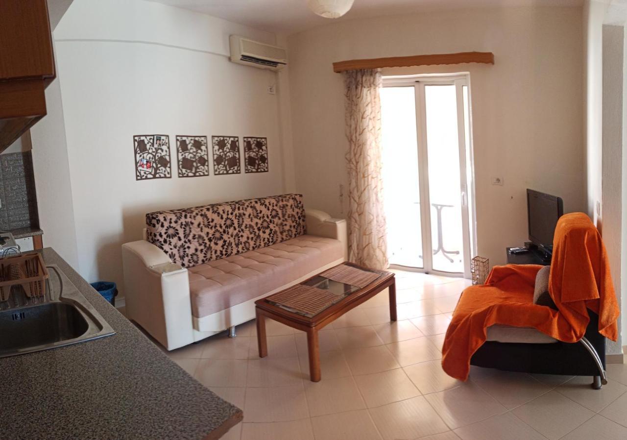 Achilles Apartments Sarandë Eksteriør billede