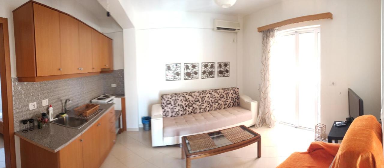 Achilles Apartments Sarandë Eksteriør billede