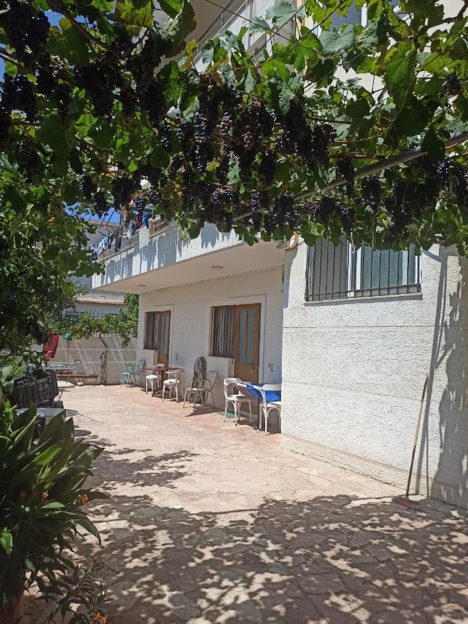 Achilles Apartments Sarandë Eksteriør billede