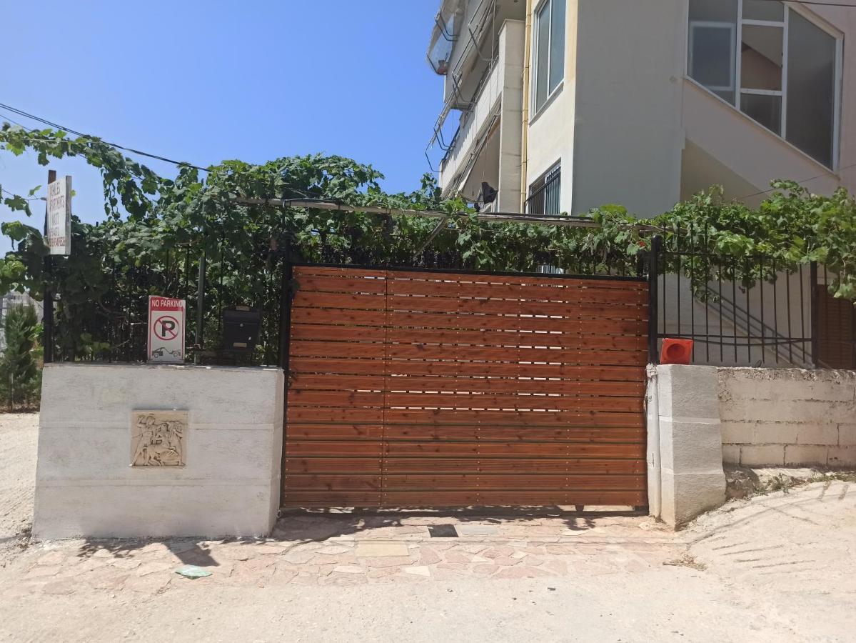 Achilles Apartments Sarandë Eksteriør billede