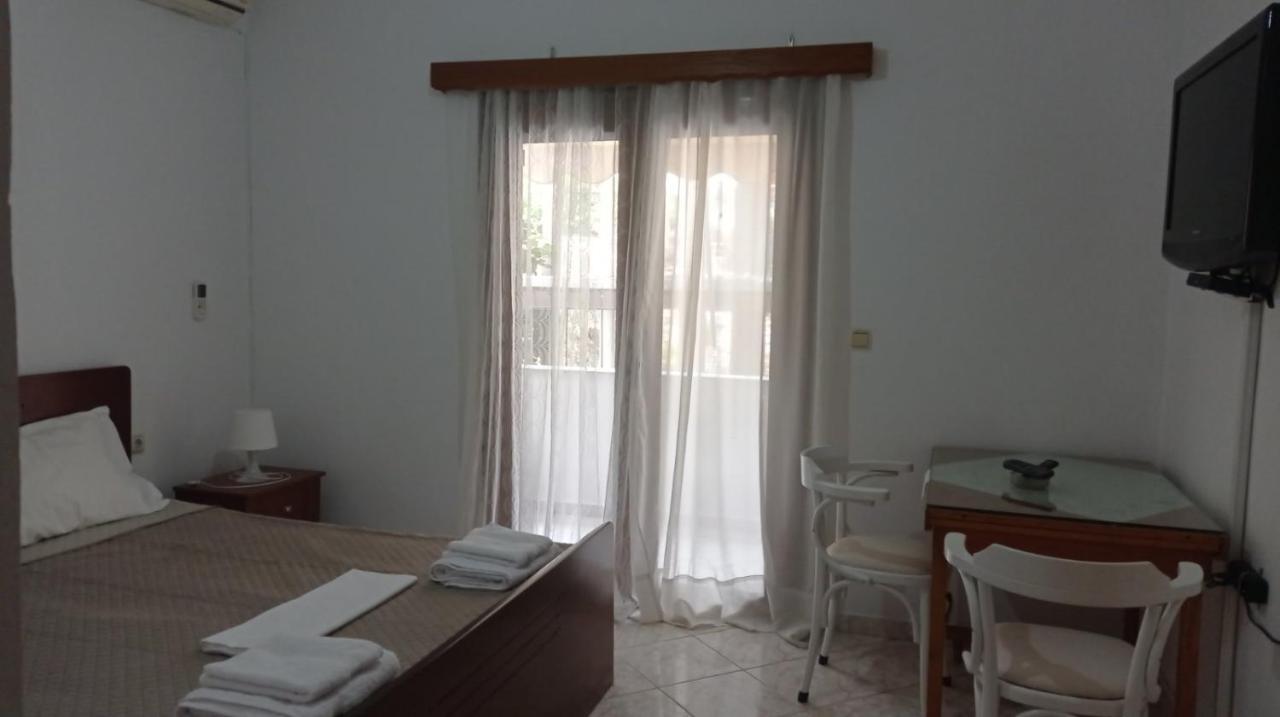Achilles Apartments Sarandë Eksteriør billede