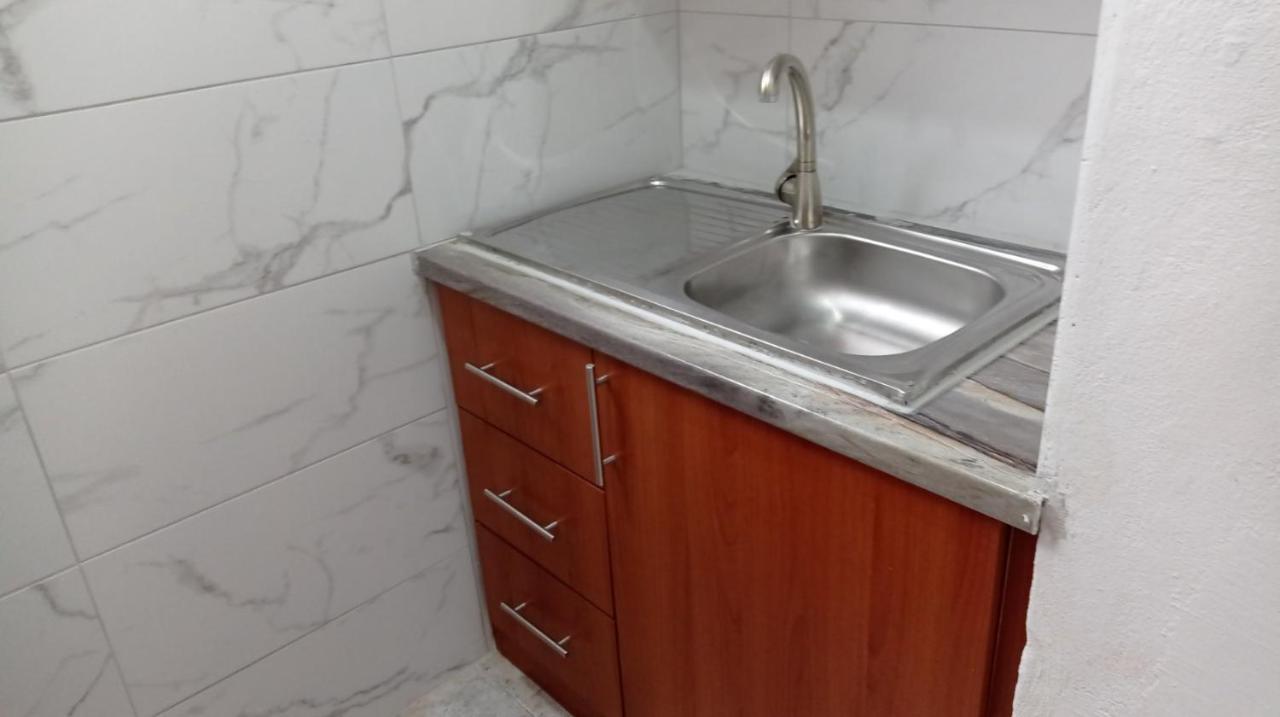Achilles Apartments Sarandë Eksteriør billede
