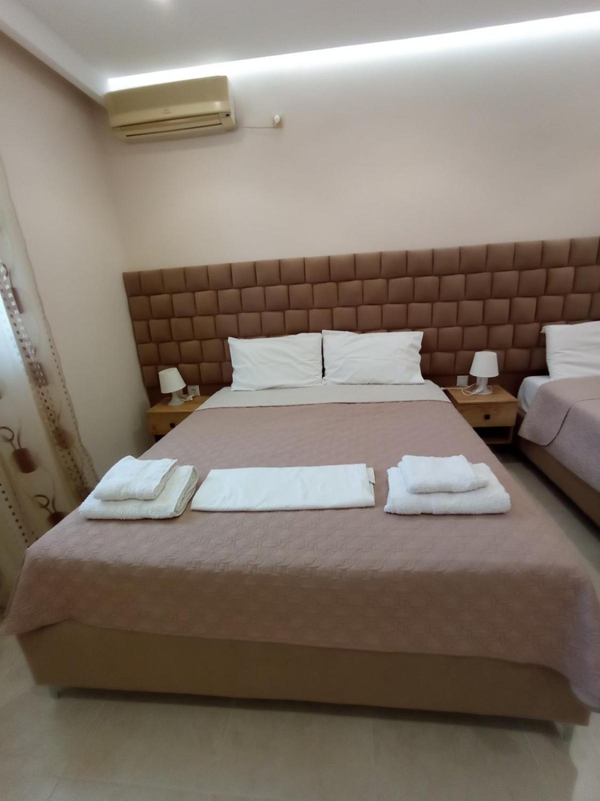 Achilles Apartments Sarandë Eksteriør billede