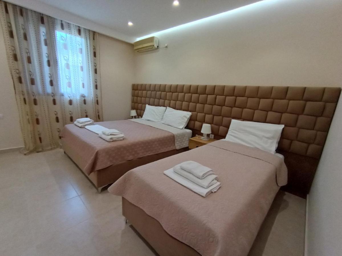 Achilles Apartments Sarandë Eksteriør billede