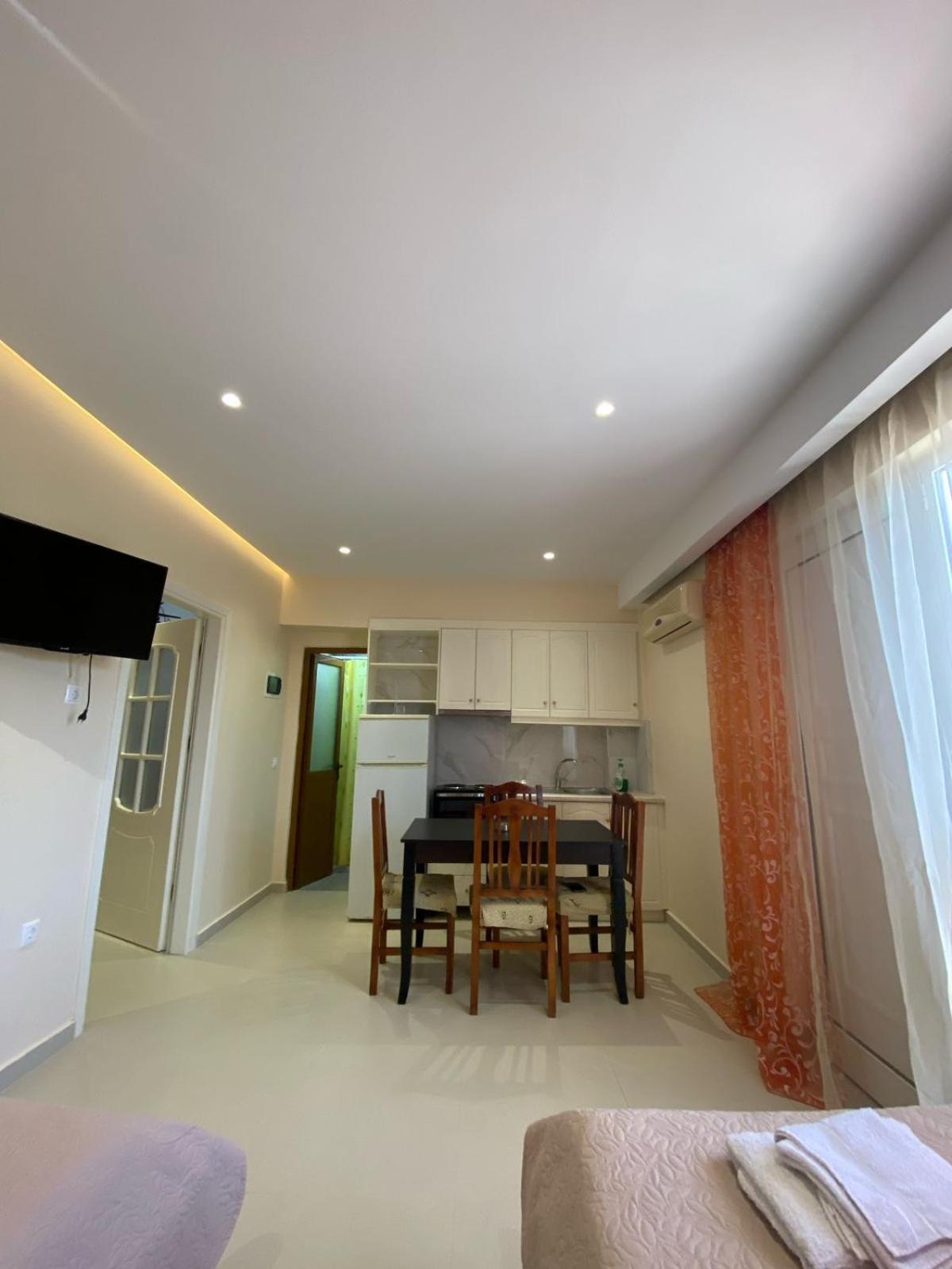 Achilles Apartments Sarandë Værelse billede