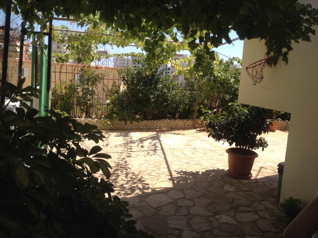Achilles Apartments Sarandë Eksteriør billede