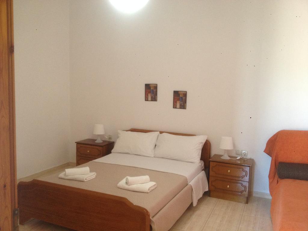 Achilles Apartments Sarandë Eksteriør billede
