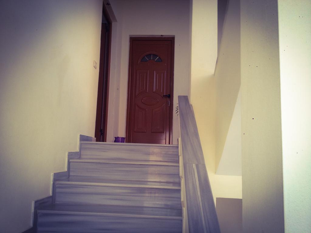 Achilles Apartments Sarandë Eksteriør billede