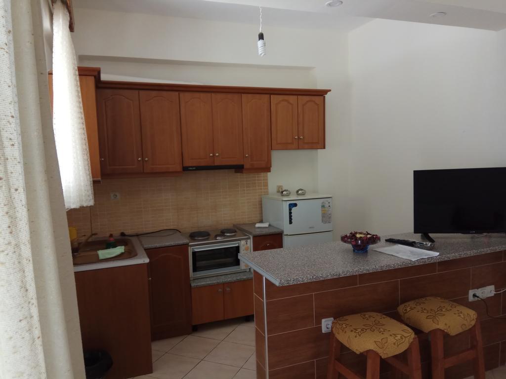 Achilles Apartments Sarandë Eksteriør billede