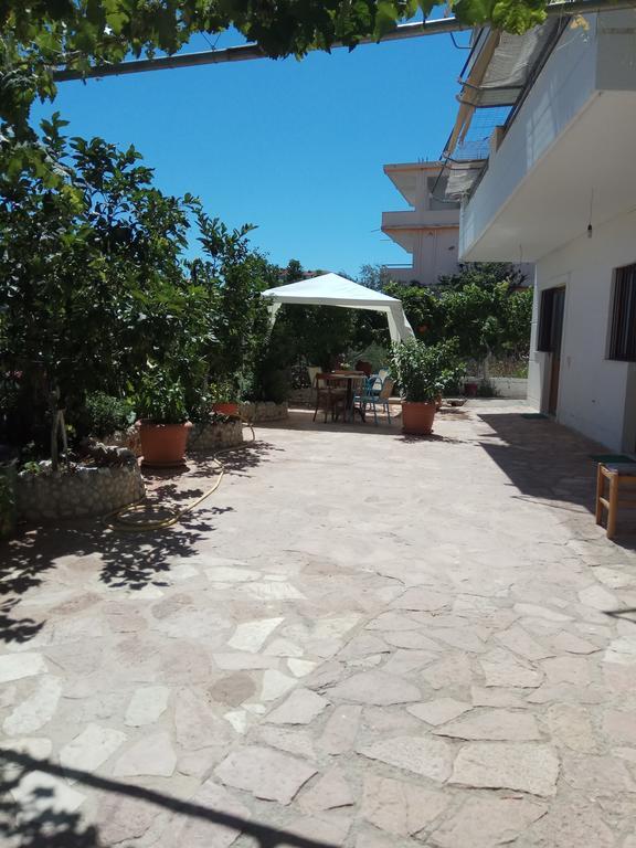 Achilles Apartments Sarandë Eksteriør billede