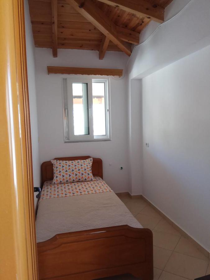 Achilles Apartments Sarandë Eksteriør billede