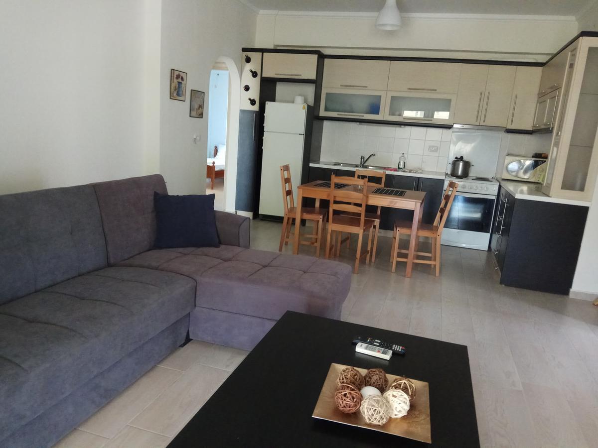 Achilles Apartments Sarandë Eksteriør billede
